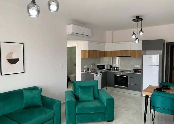 Cozy With Rooftop-riverside Life Iskele