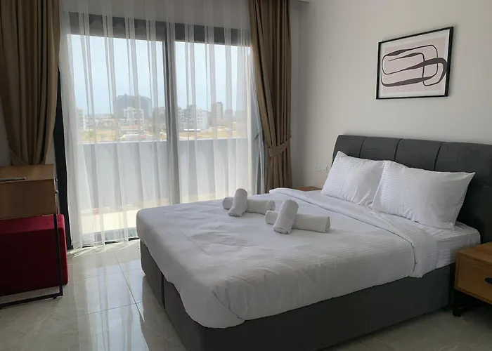 Cozy With Rooftop-riverside Life Iskele Trikomo